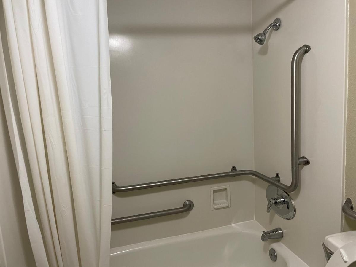 Travelodge By Wyndham Tuscaloosa Extérieur photo